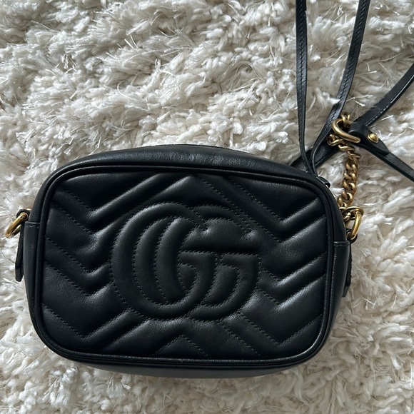 Gucci GG Marmont Mini Shoulder Bag - Picture 4 of 11